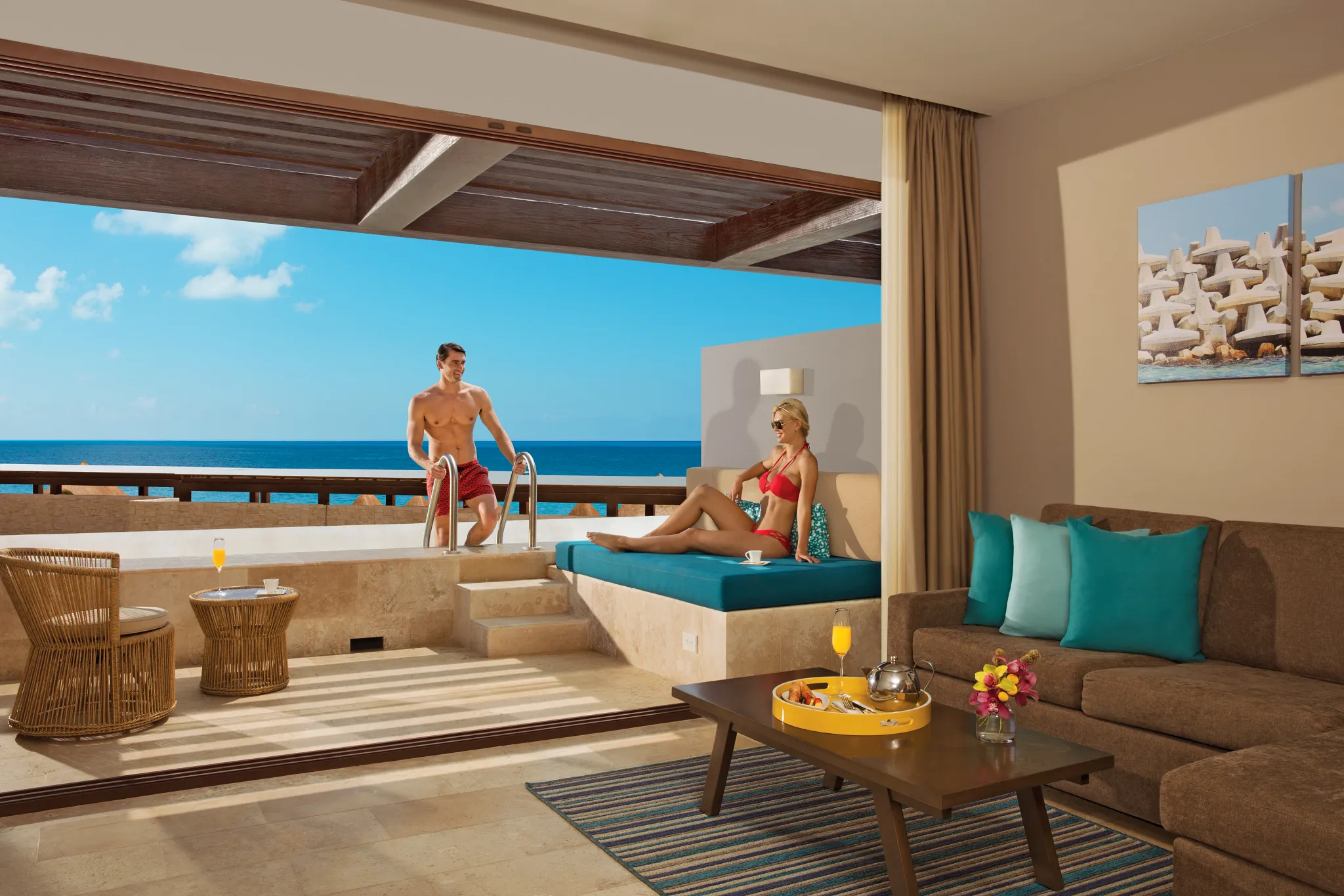 Preferred Club Junior Suite Swim Out Ocean View terrace with private pool and ocean view at Dreams Playa Mujeres.