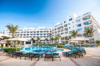 Wyndham Alltra Cancun all-inclusive beachfront resort with family-friendly pools and ocean views in Cancun Hotel Zone.